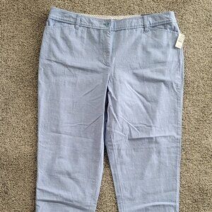 ***Talbots Perfect Crop Pants Light Blue Size 16 - New with Tag!***